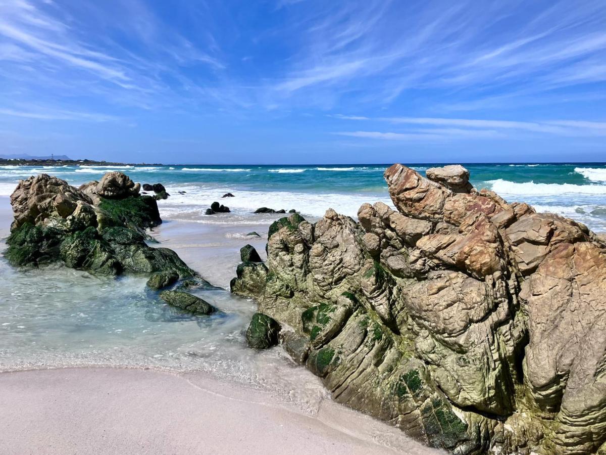 Silverdunes - Seaview Bettyʼs Bay Екстериор снимка
